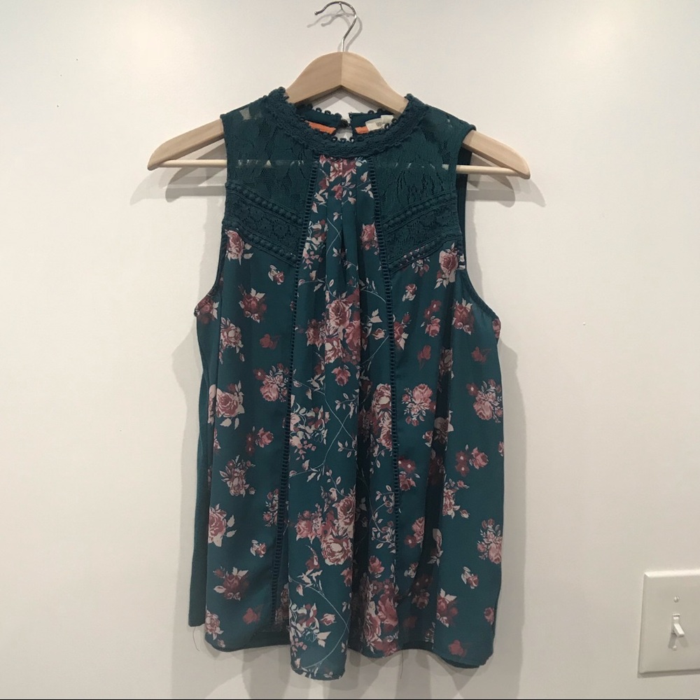 Taylor & Sage Sleevless Teal Blouse